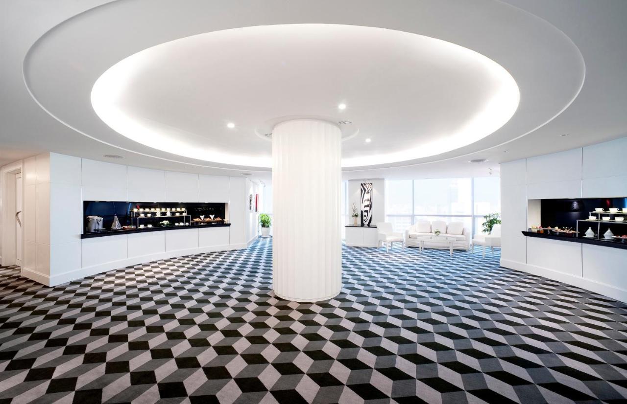 فندق بولمان بانكوك جي المظهر الخارجي الصورة The interior of the 10000 m2 (107,600 sq ft) headquarters of the company in Munich, Germany