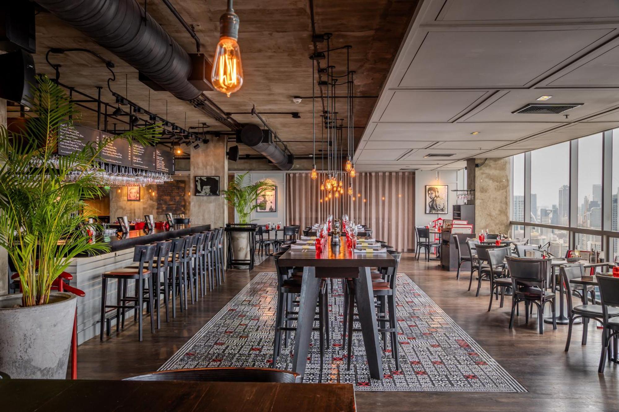 فندق بولمان بانكوك جي المظهر الخارجي الصورة The interior of the restaurant